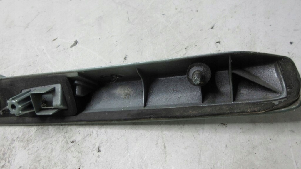 фото №9, Audi a8 d3 4e0827576 накладка кришки багажника молдинг кришки багажника