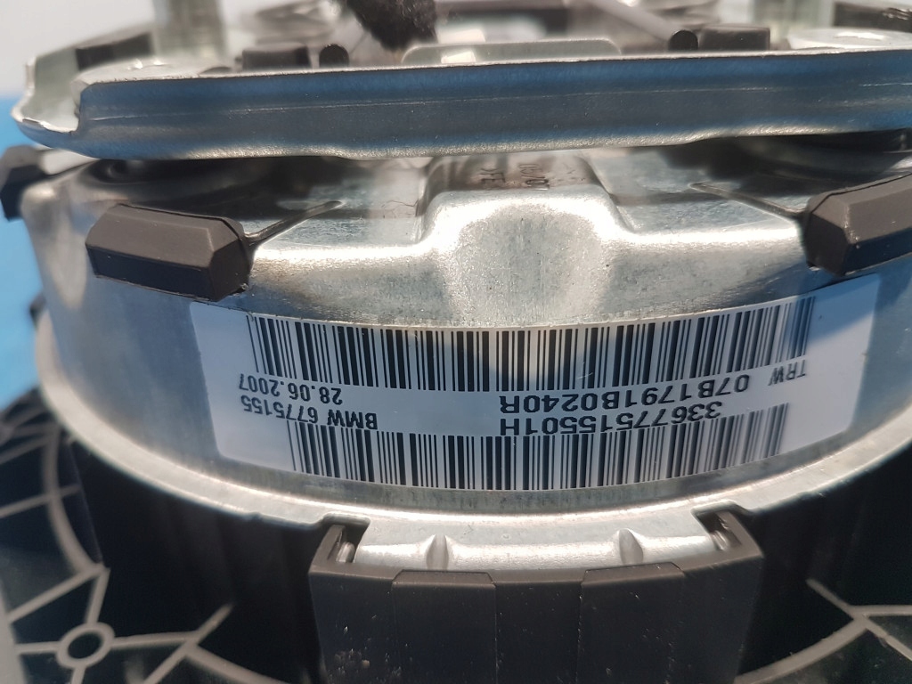 Bmw 1 e87 рестайлинг  подушка безопасности подушка водителя 6775155 Недорого