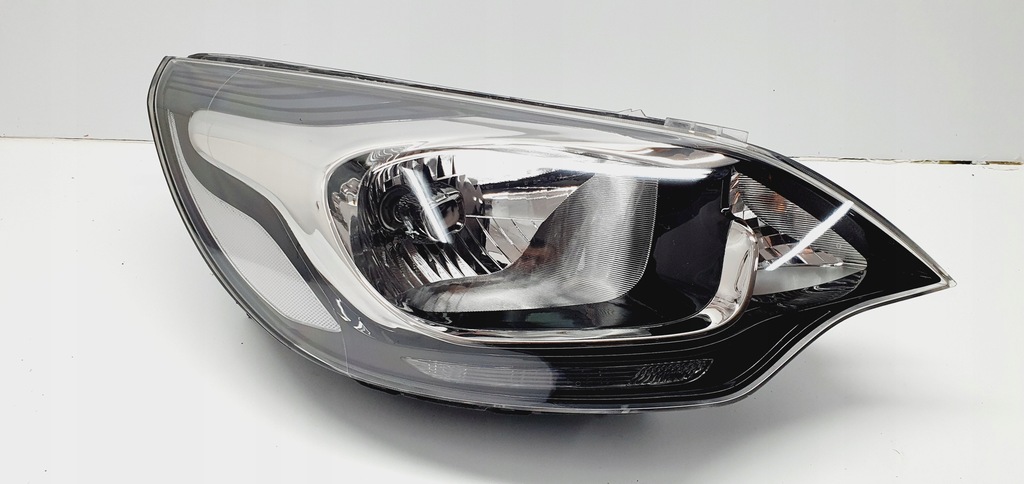 фото №1, Kia rio 3 iii лампа передняя правая eu