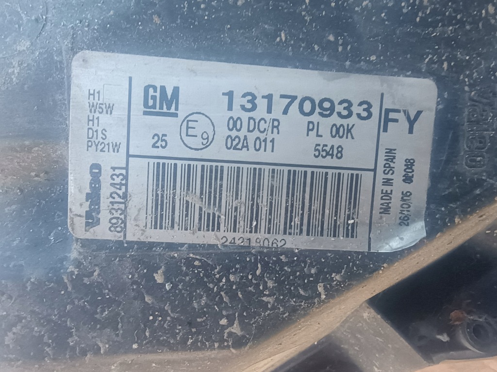 Лампа перед ліва bi ксенон opel vectra c рестайлінг  eu Зі Шроту