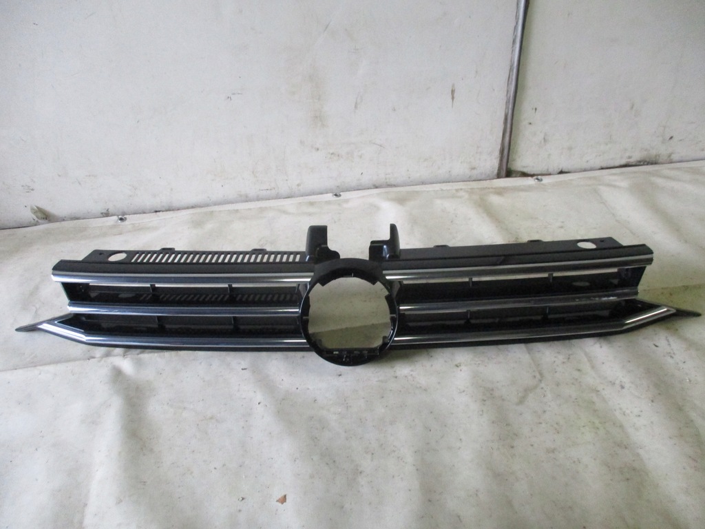 фото №8, Решітка радіатора, решітка радіатора vw touran 5ta