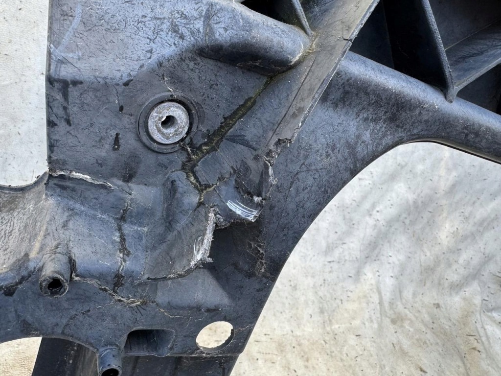 фото №3, Pas передний audi tt 8n 98-