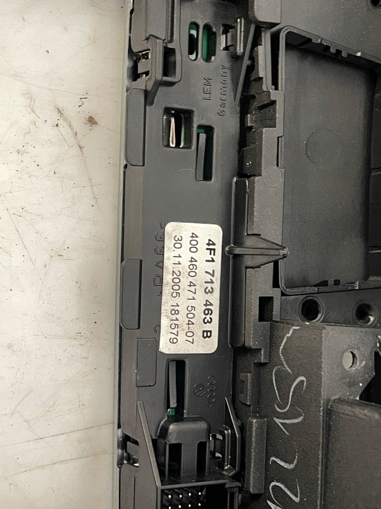 фото №13, Audi a6 c6 панель управление mmi радио навигации dekor туннель 4f1864261