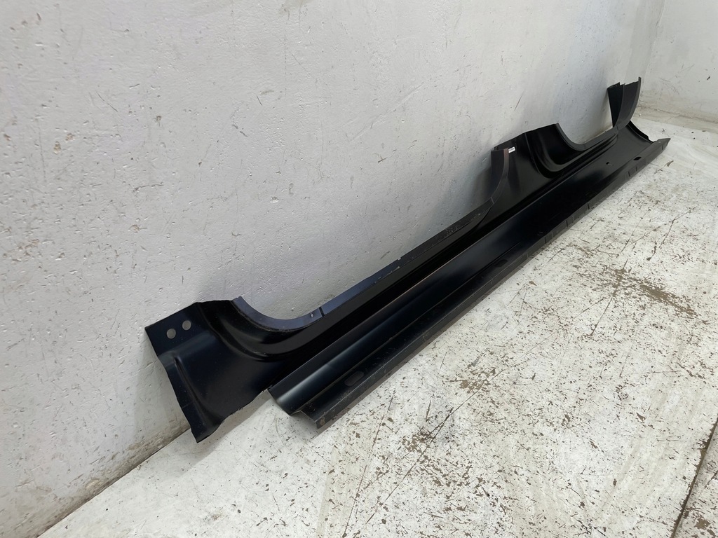 фото №9, Порог правый обшивка skoda superb iii 3v0