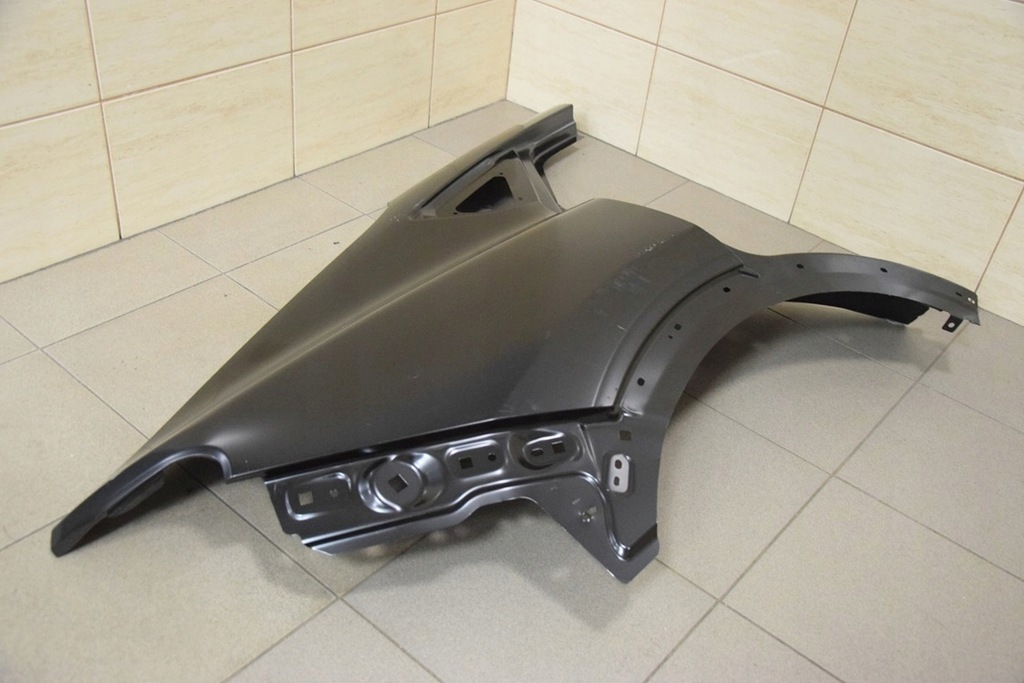 фото №12, Ford mustang mach-e задний крыло задняя