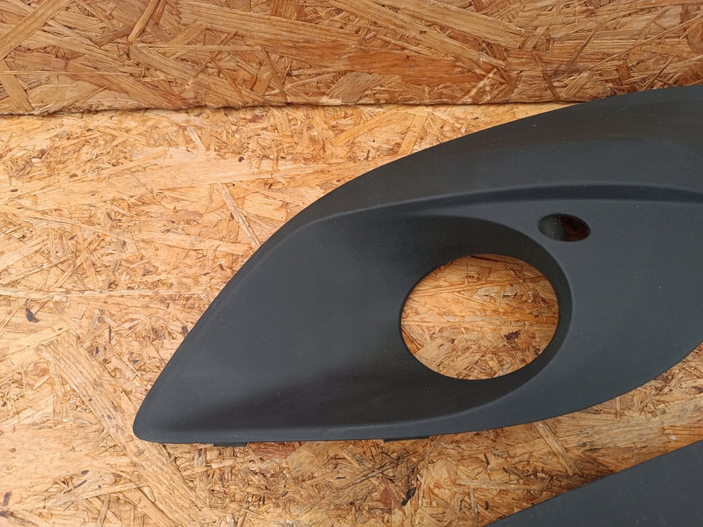 Решётка  заглушка бампера левая перед решётка 13267744 opel meriva b с Разборки