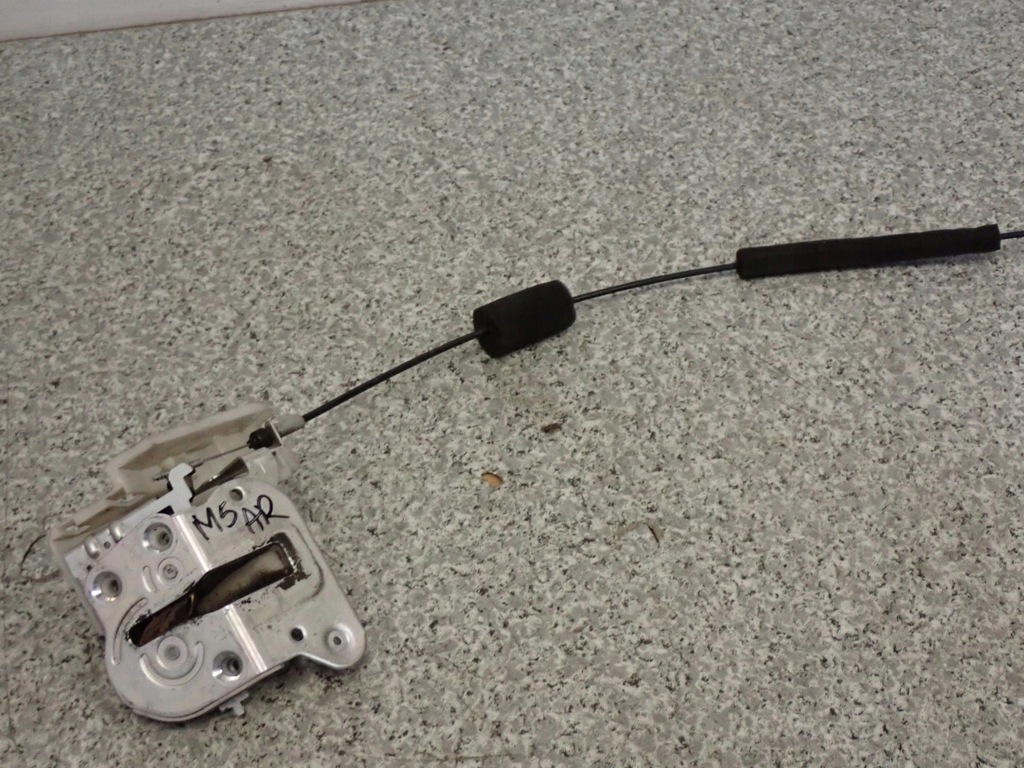 фото №1, Mazda5 mazda 5 i 06- замок дверь задний правый