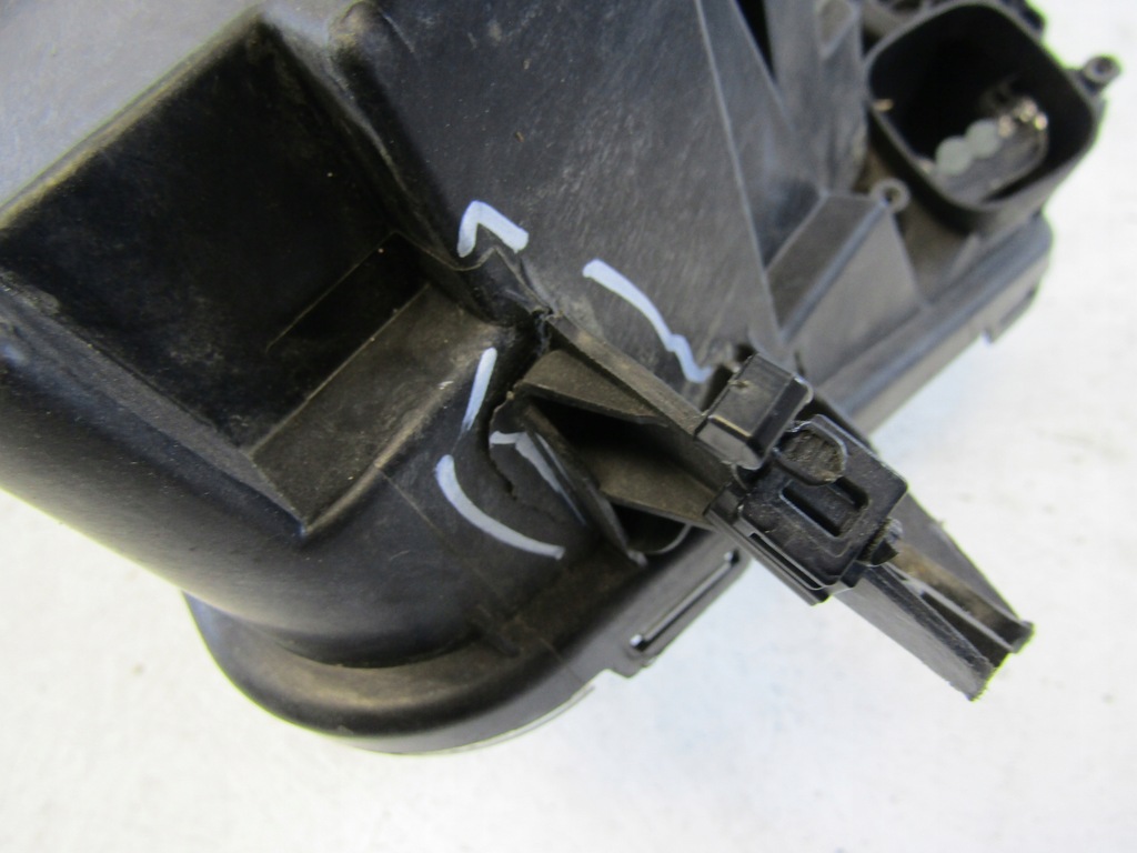 фото №9, Volvo fh4 лампа правая перед 22239217