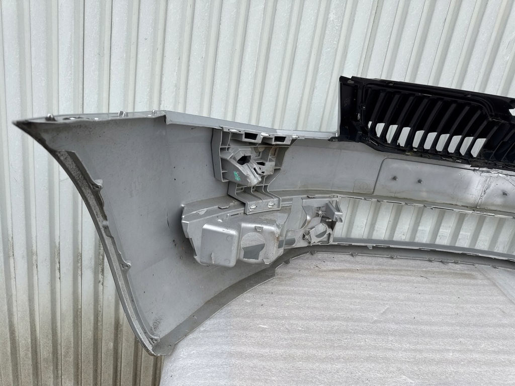 фото №12, Skoda octavia 3 бампер передній 5e0807221