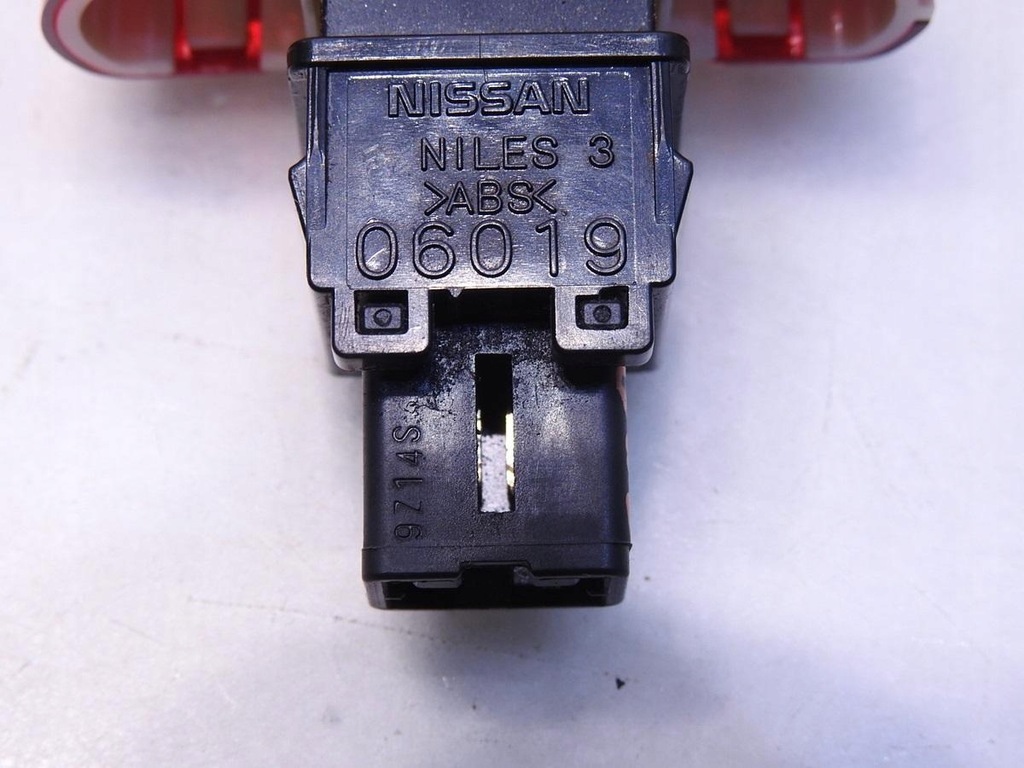 фото №9, Кнопка аварийных subaru forester iii