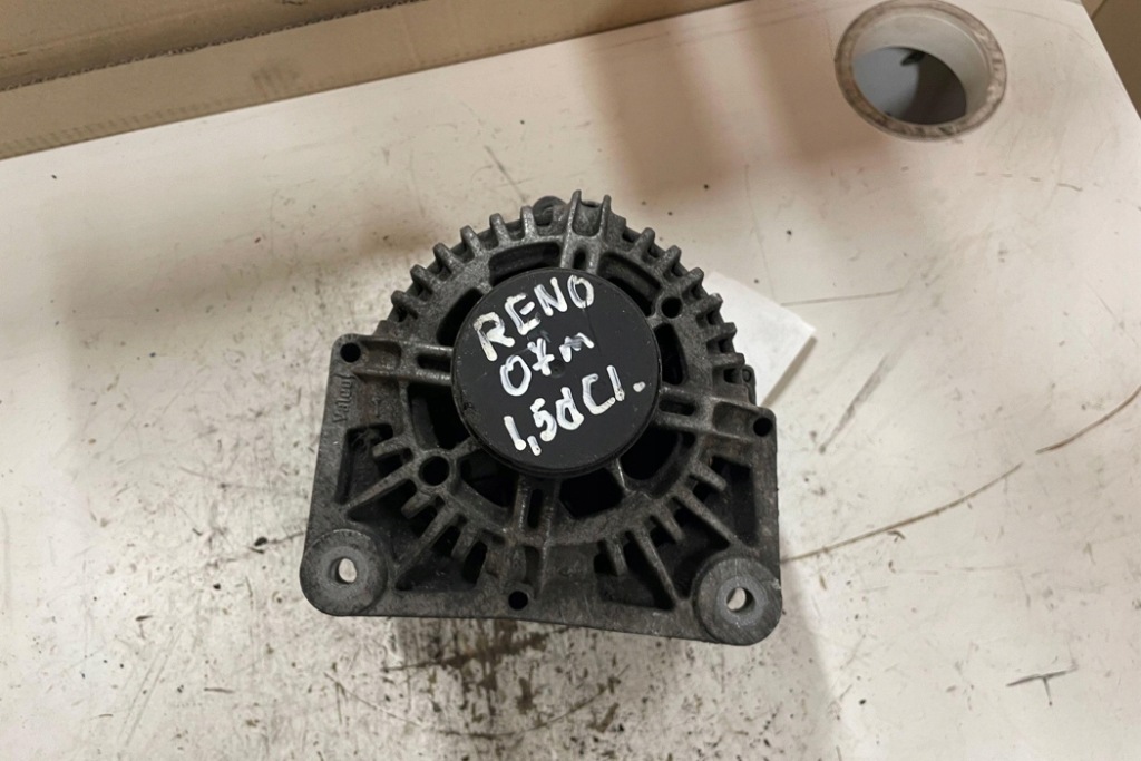 Генератор renault megane 2 седан lm0/1_ 8200772726a 1.5l дизель 74kw Недорого