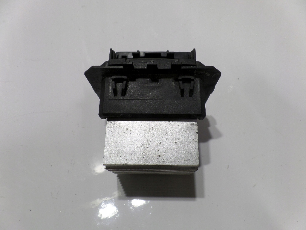 фото №1, Citroen ds4 резистор вентилятор t1000034z-c