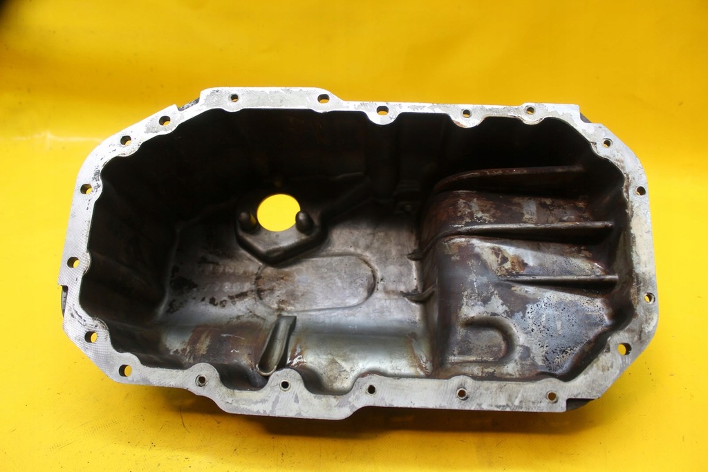 фото №6, Поддон масляная vw golf v blp 1.6 fsi 03c103603j