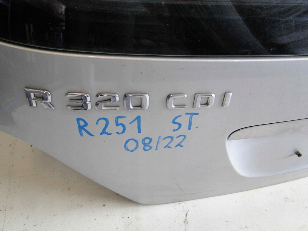 фото №8, Mercedes r klasa w251 251 крышка багажника задняя + стекло