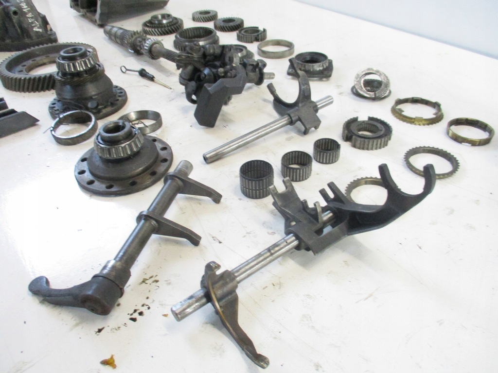 фото №7, Alfa romeo 156 166 2.5 3.0 частини коробки передач