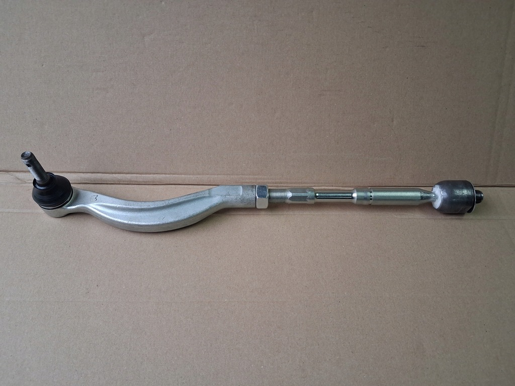 фото №9, Toyota sienna 2.5 hybrid xl40 2021 тяга рулевой наконечник тяга левая