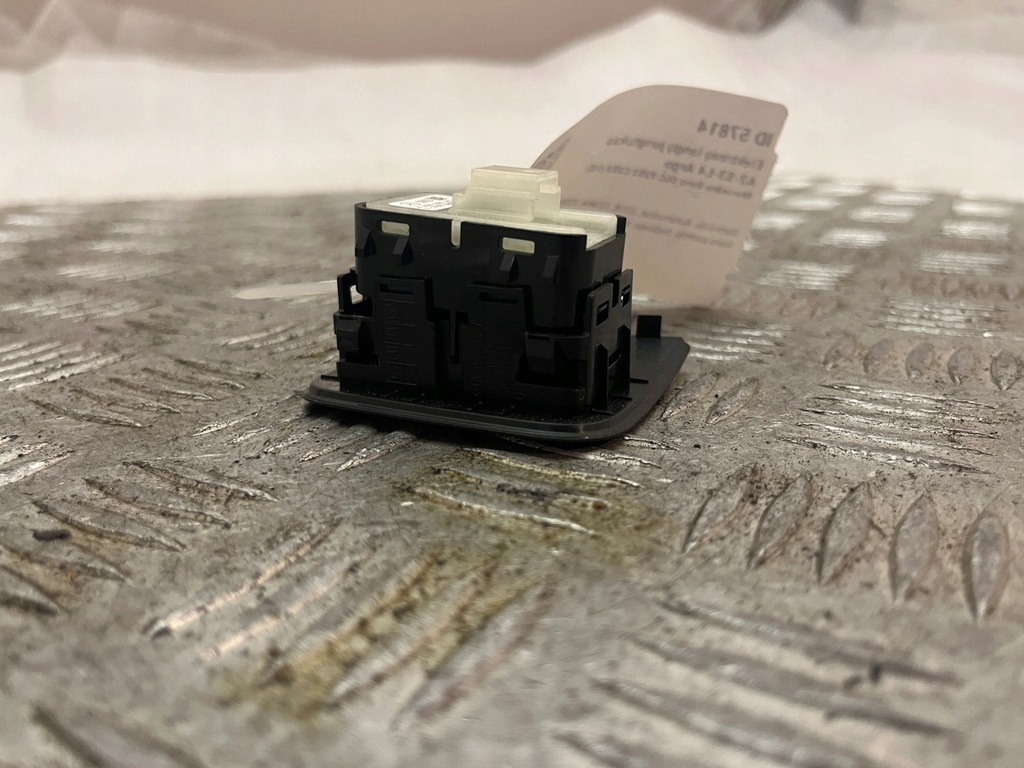 фото №7, Mercedes-benz glc x253 c253 2018 кнопки вікон