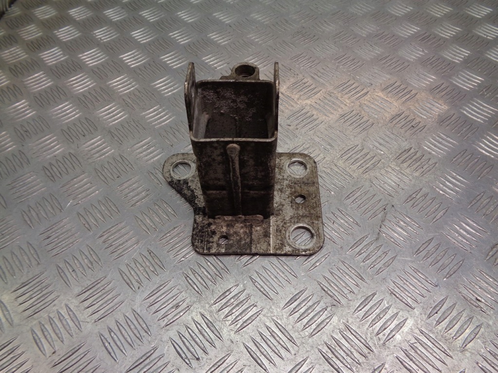 Купить Отбойник бампера передний megane ii 8200011107