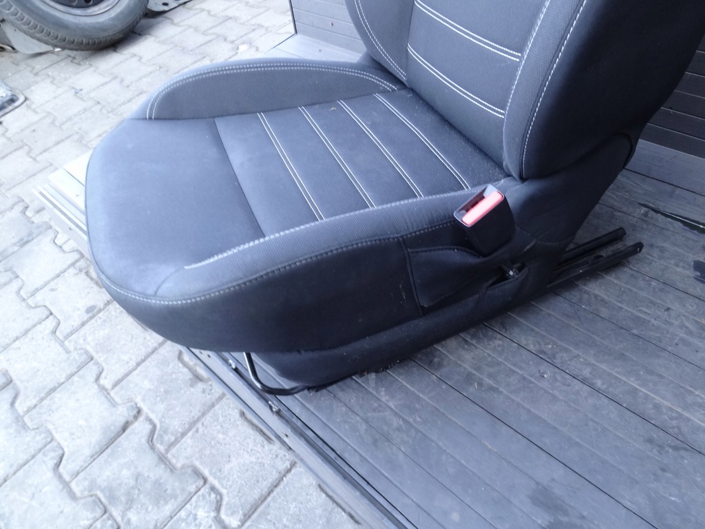 фото №7, Dacia logan iii 2021 sedan сидіння пасажира правий eu