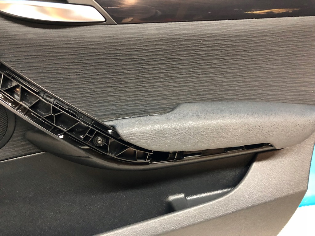 фото №6, Bmw x1 e84 обшивка оббивка двері правий перед права