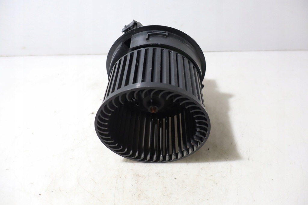 фото №1, Воздуходувка обдув peugeot 208 i lift 1.6hdi