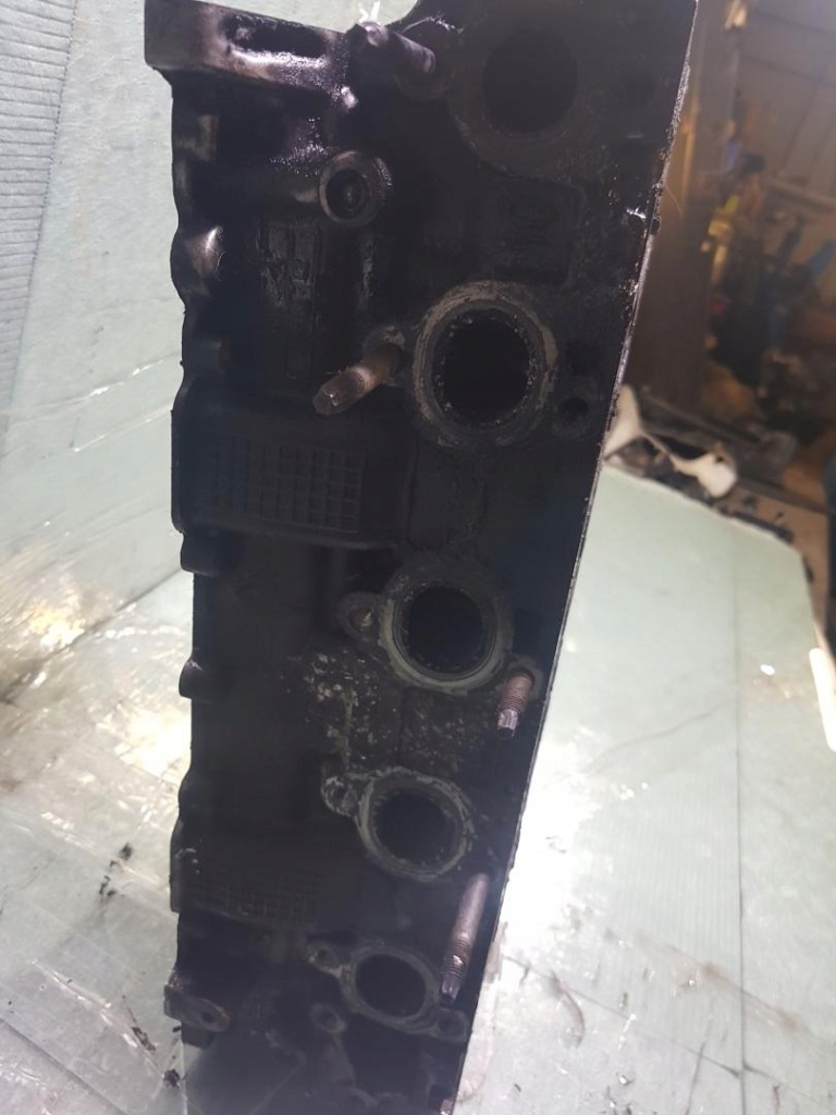 фото №1, Головка 1.6ehdi peugeot 3008 9655911480