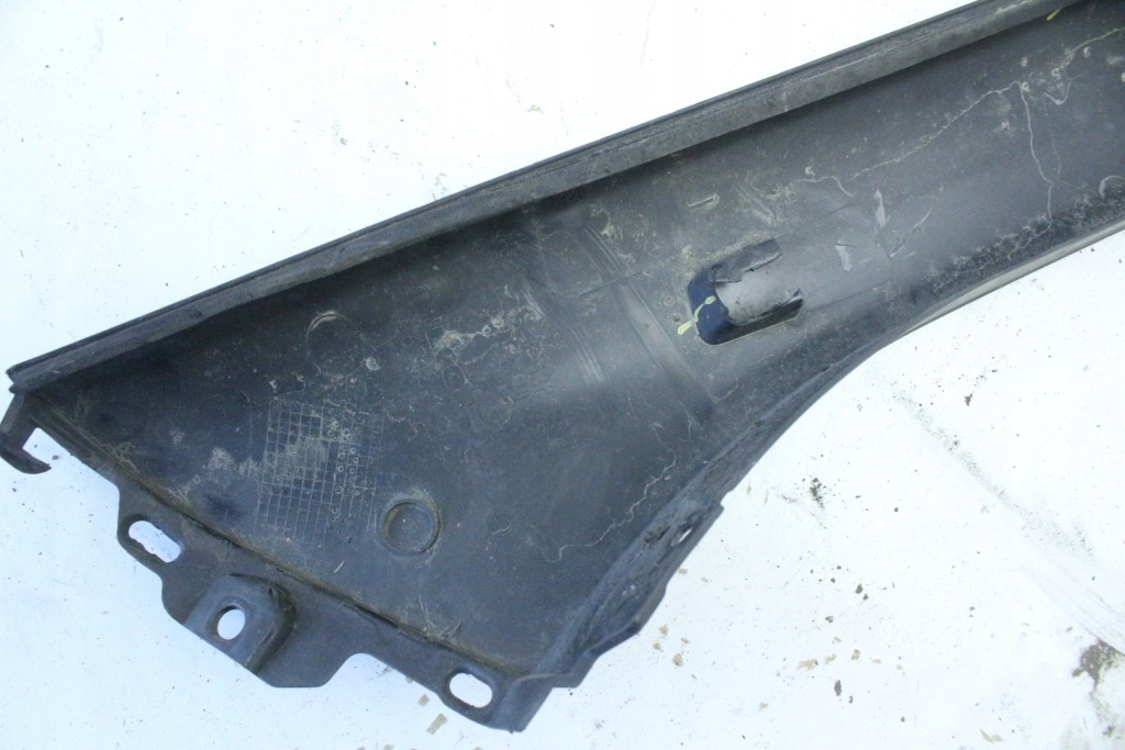 Правая защита стойка przy стекло 5802032588 iveco daily iv 17r. с Разборки