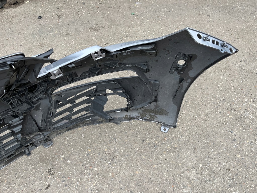 Бампер передний peugeot 308 t9 рестайлинг  решётка радиатора Киев