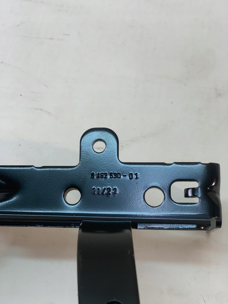 Купити Кронштейн бака розширювальний bmw x5 g05 18- x6 g06 19- x7 g07 18-