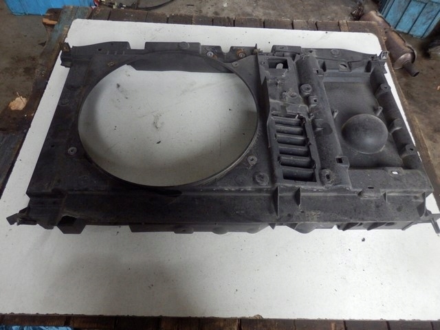 фото №1, Peugeot 307 cc 07 2.0 pas передній радіатор