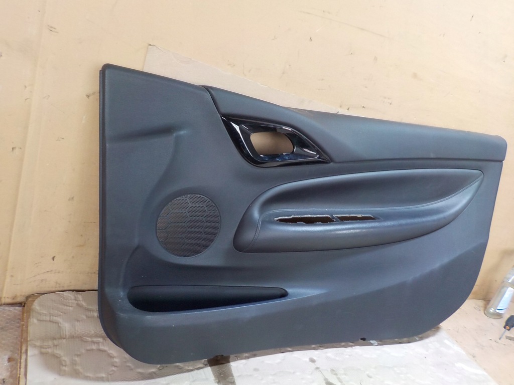 фото №3, Citroen ds3 обшивка дверь правый перед