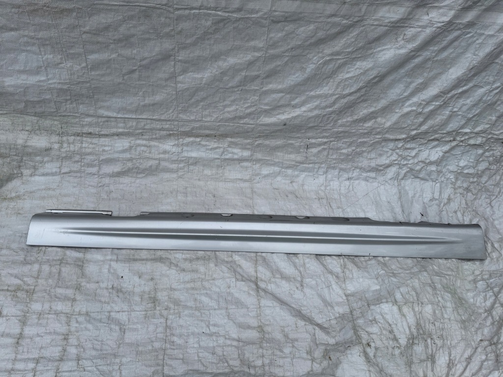 фото №1, Bmw 3 e46 молдинг поріг права 8209756 titansilber