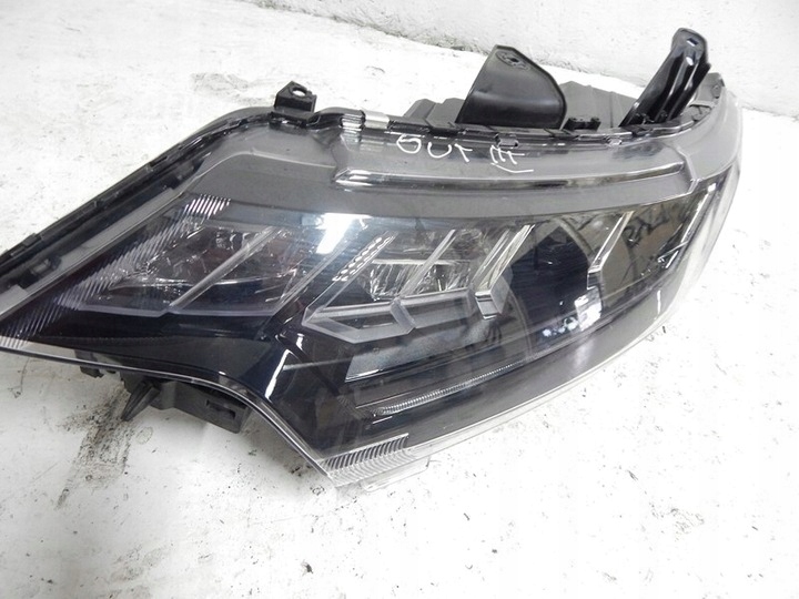 фото №1, Лампа левая mitsubishi outlander 19- full led lift