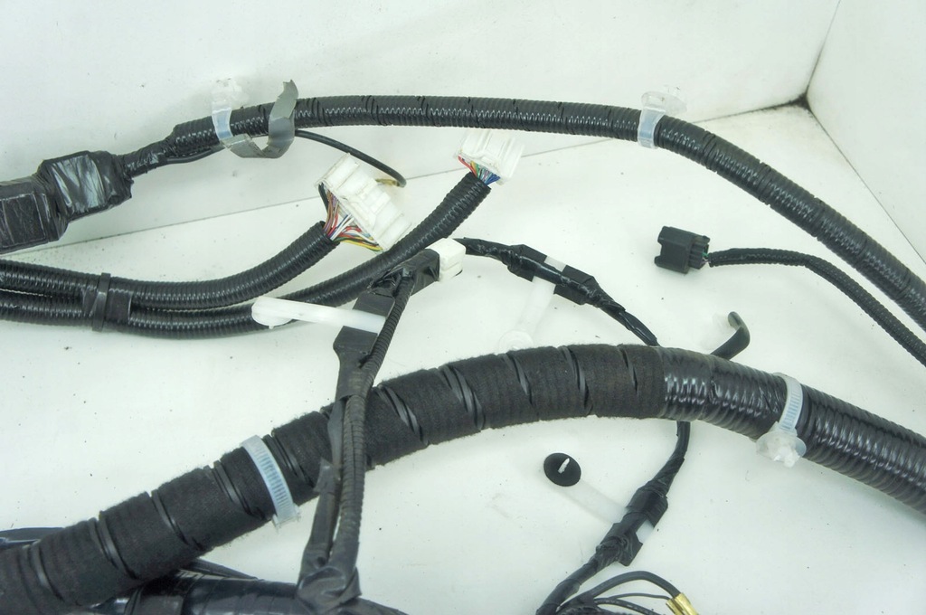 фото №8, Iw397 infiniti q50 s 3.5h джгут акумулятор клеми