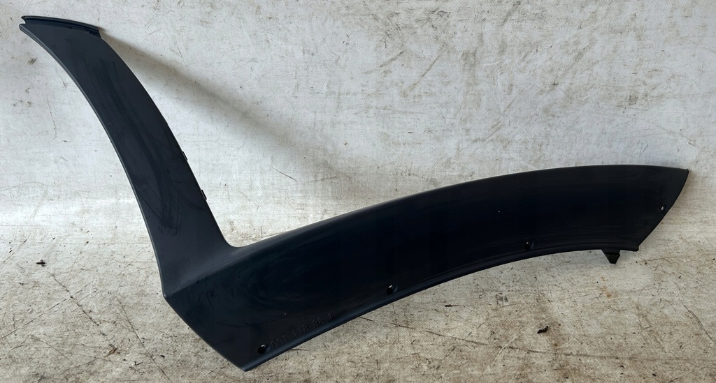 фото №1, Молдинг правая бампера перед mercedes cla 118 amg