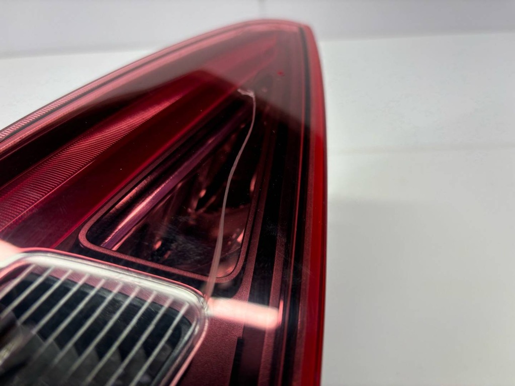 фото №8, Лампа задня ліва сторона alfa romeo giulia 952 2017 20700105