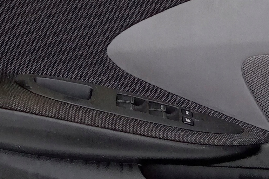 фото №1, Панель кнопки окон левый перед nissan primera p12