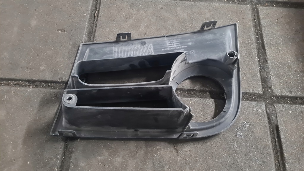 фото №4, Mercedes actros mp4 заглушка решётка бампера левая