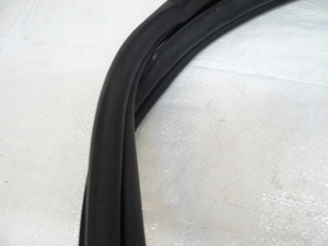 фото №5, Peugeot 2008 i прокладка кузовна кришки багажника