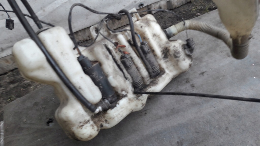 фото №7, Bmw e39 бачок омивача ксенон помпа