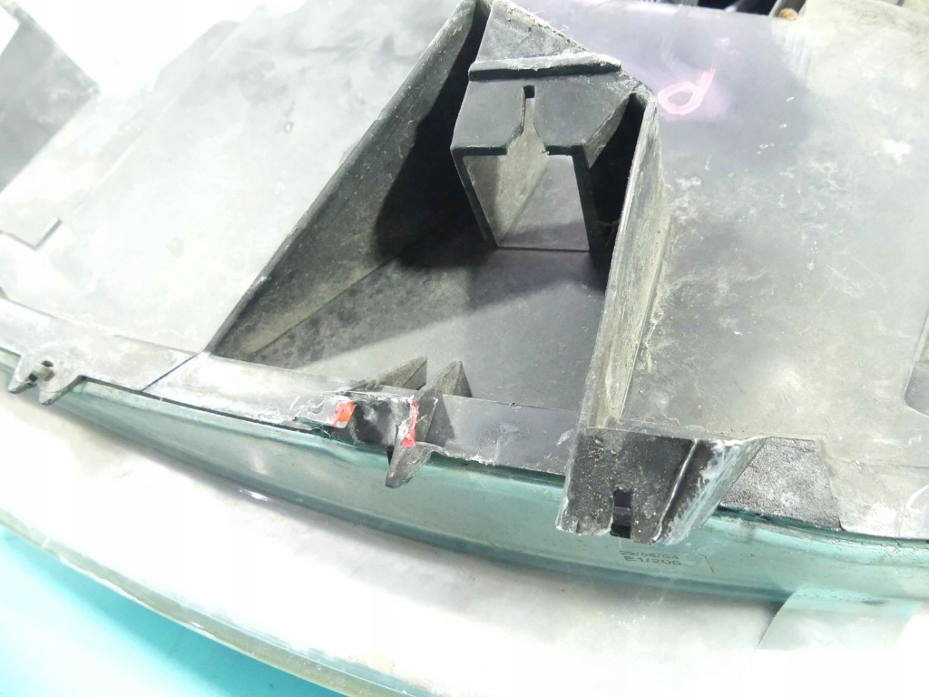 Лампа перед правая bixenon peugeot 807 02-14 europa Цена