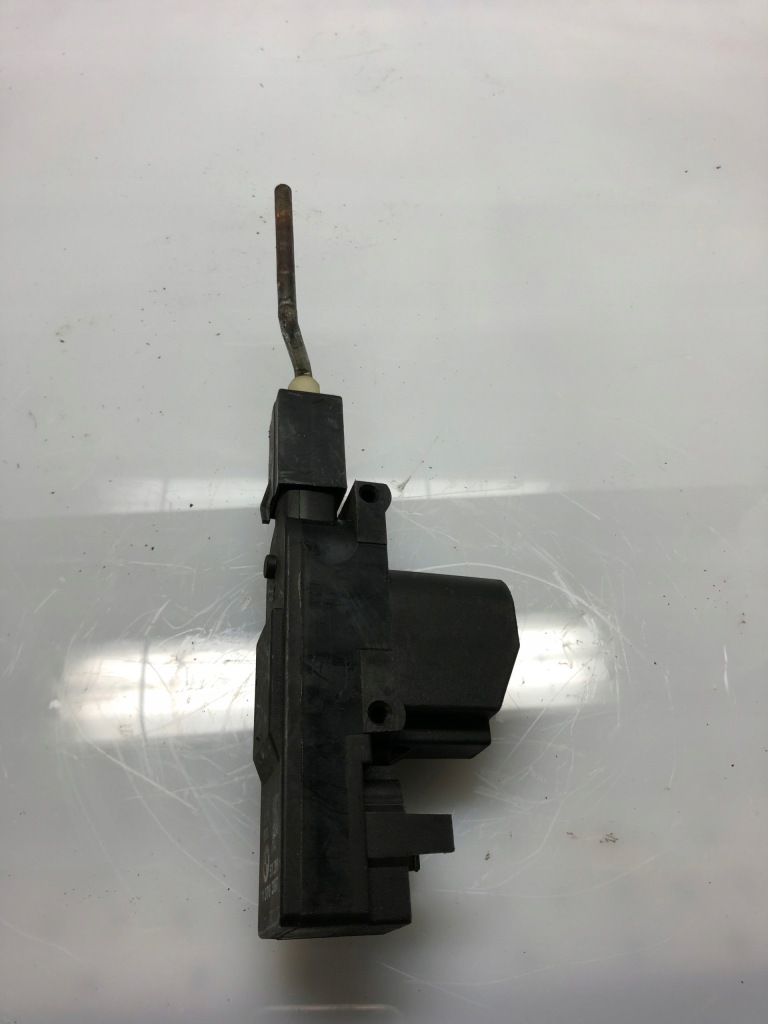 Купить Замок дверь 1378397 bmw заливная горловина