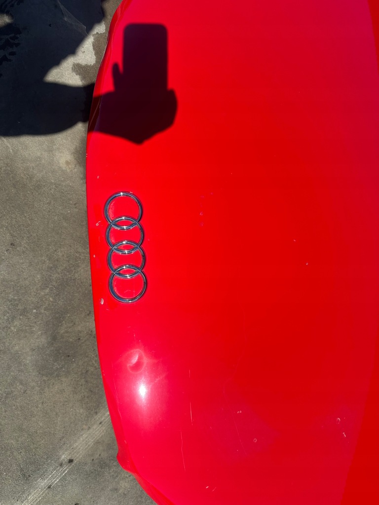 фото №7, Капот крышка audi r8 420 do ремонта оригинал обклеена czerwona