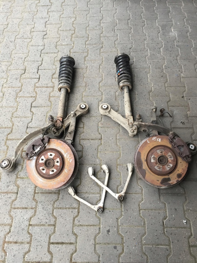 фото №1, Jaguar xf 07- амортизационная стойка поворотный кулак перед правый 2.7 дизель