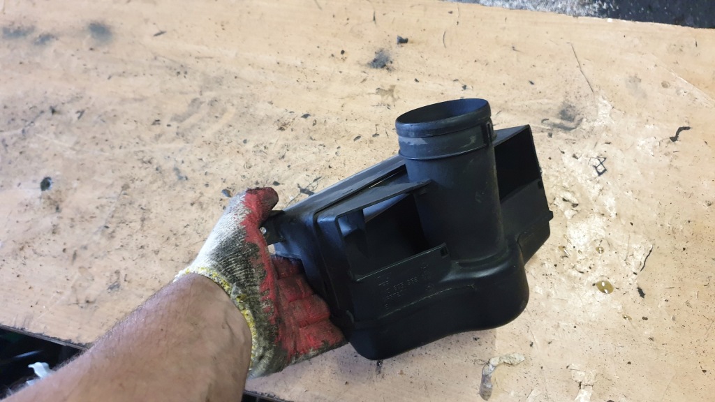 фото №1, Skoda octavia ii 1.6 8v впуск воздухозаборник воздуха