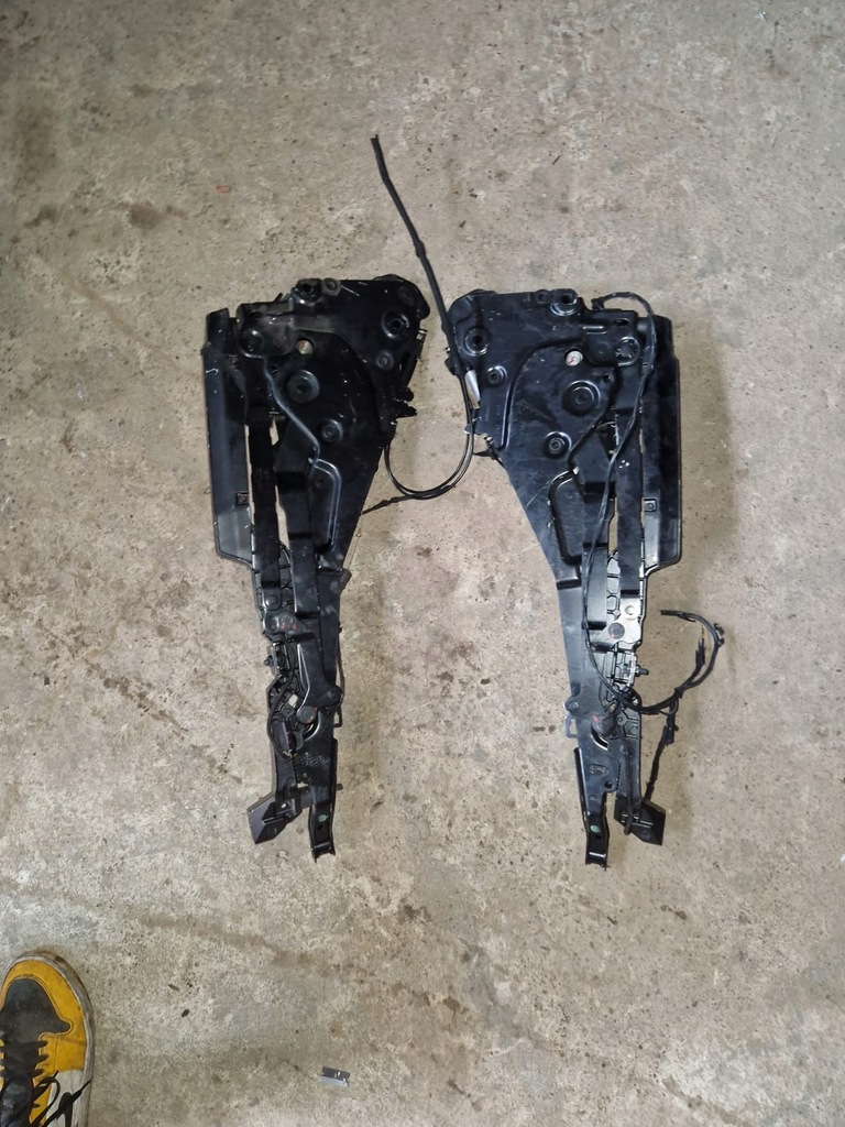 фото №1, Петлі ferrari california f149