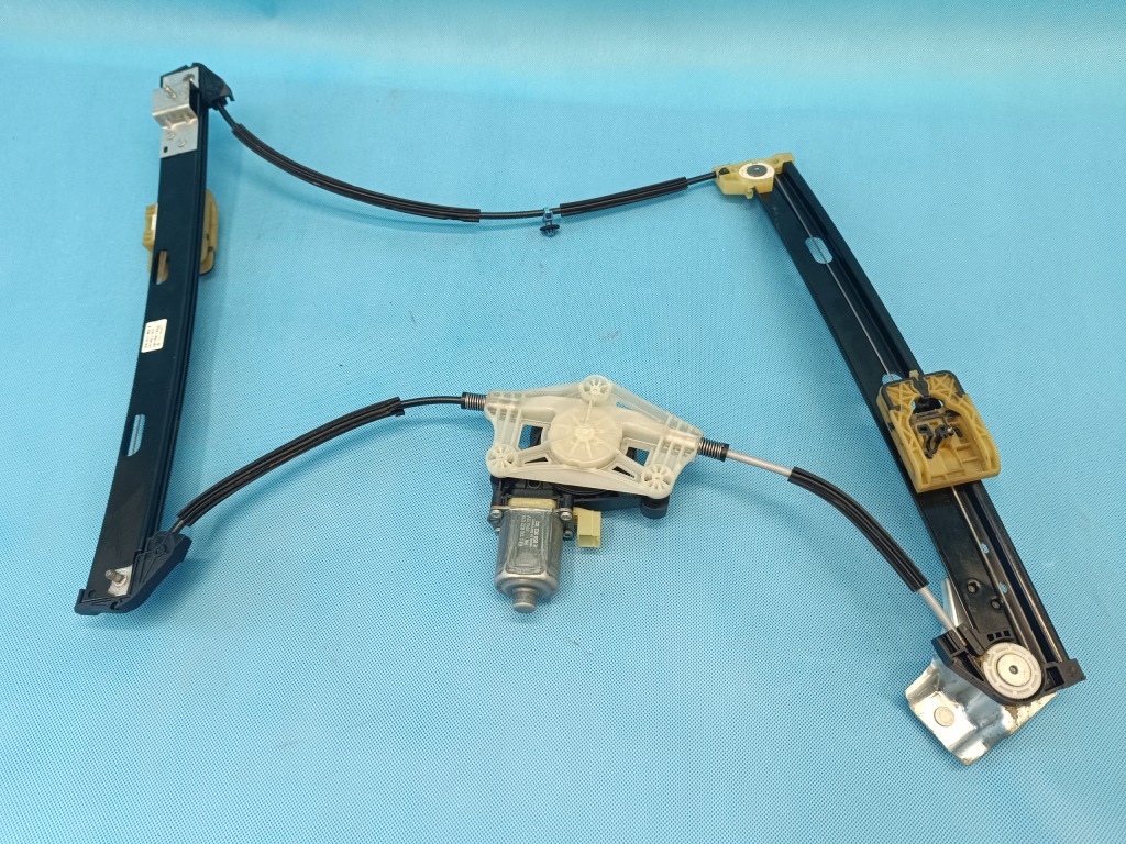 фото №1, Seat leon 4 iv fr combi 2.0 tdi 110kw 2021 r механизм стекло правый перед