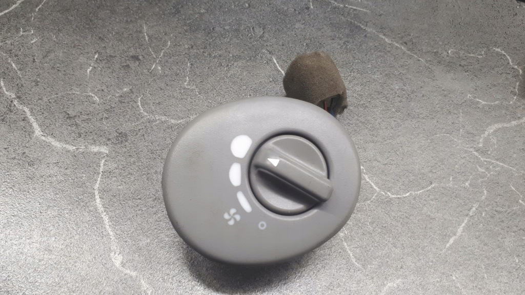 фото №1, Перемикач обдув carnival ii