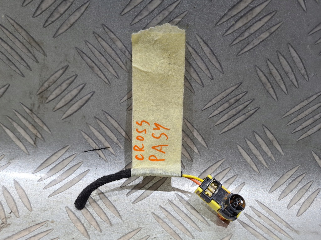 фото №1, Колодка штекер ремней безопасности opel crossland x