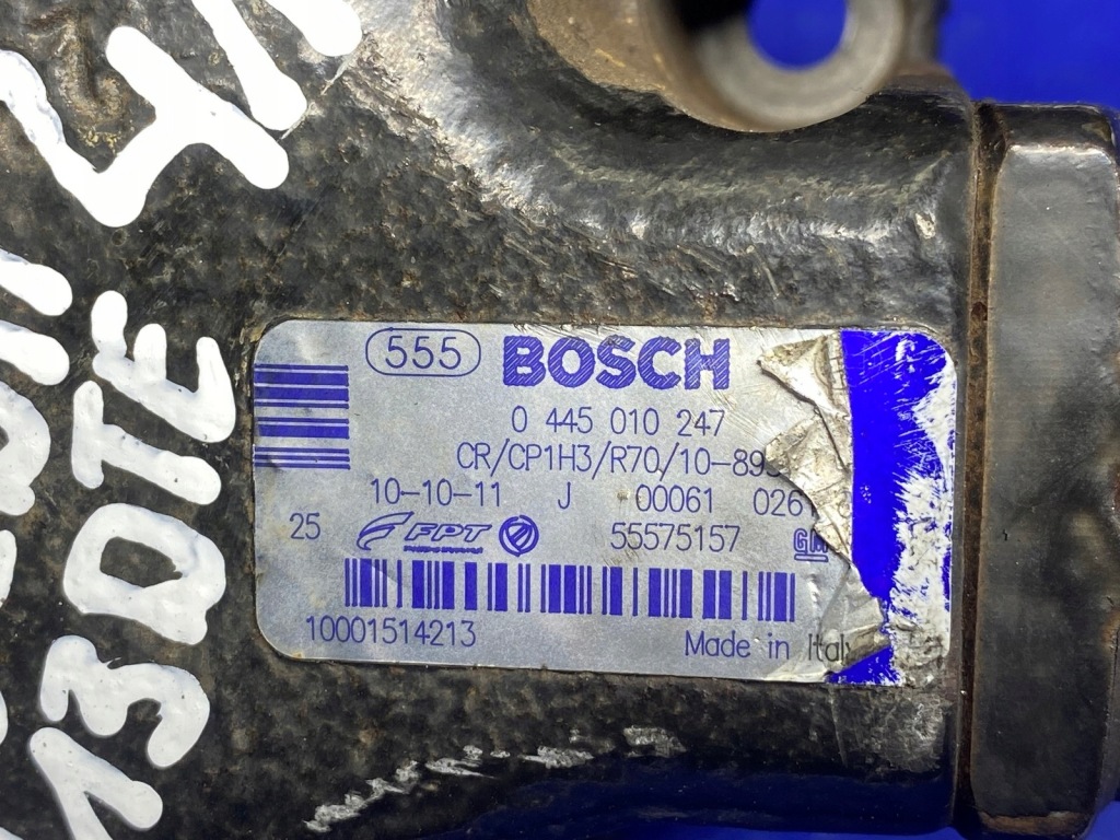 Купити Насос упорскування corsa d meriva a 1.3 cdti a13dte 55575157